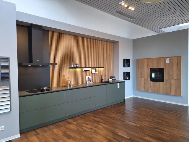 Inpura Scala Olivgrün Asteiche mit Miele von Inpura
