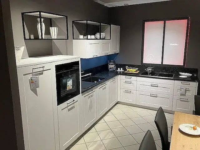 Häcker AV 5007 L-Küche A594 Satin Mattlack
