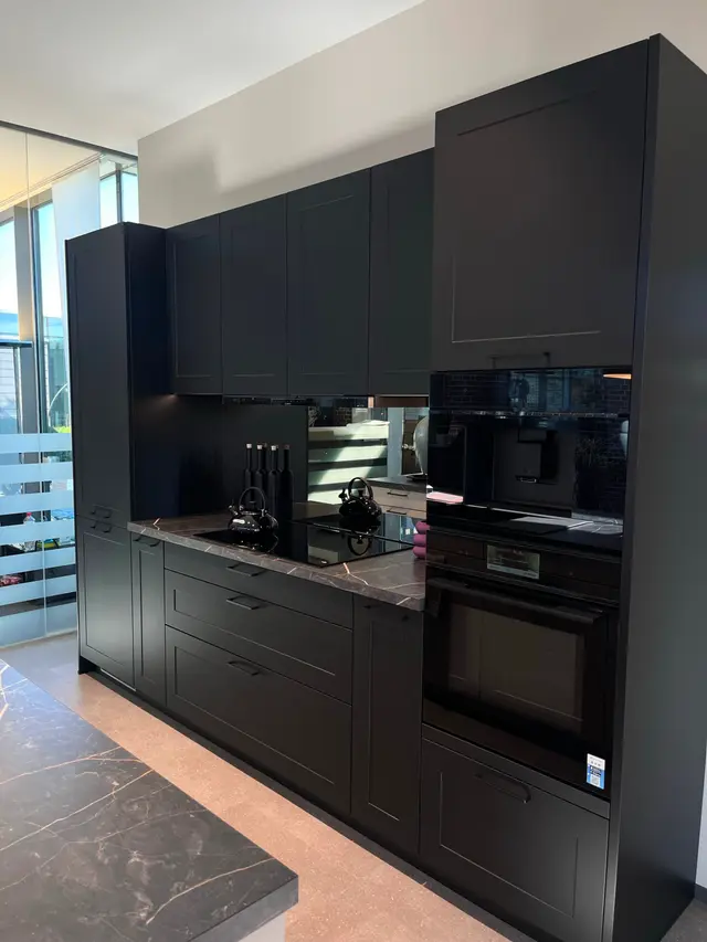 Inpura Kassettenfronten Schwarz und Kaschmir mit Bosch von Inpura